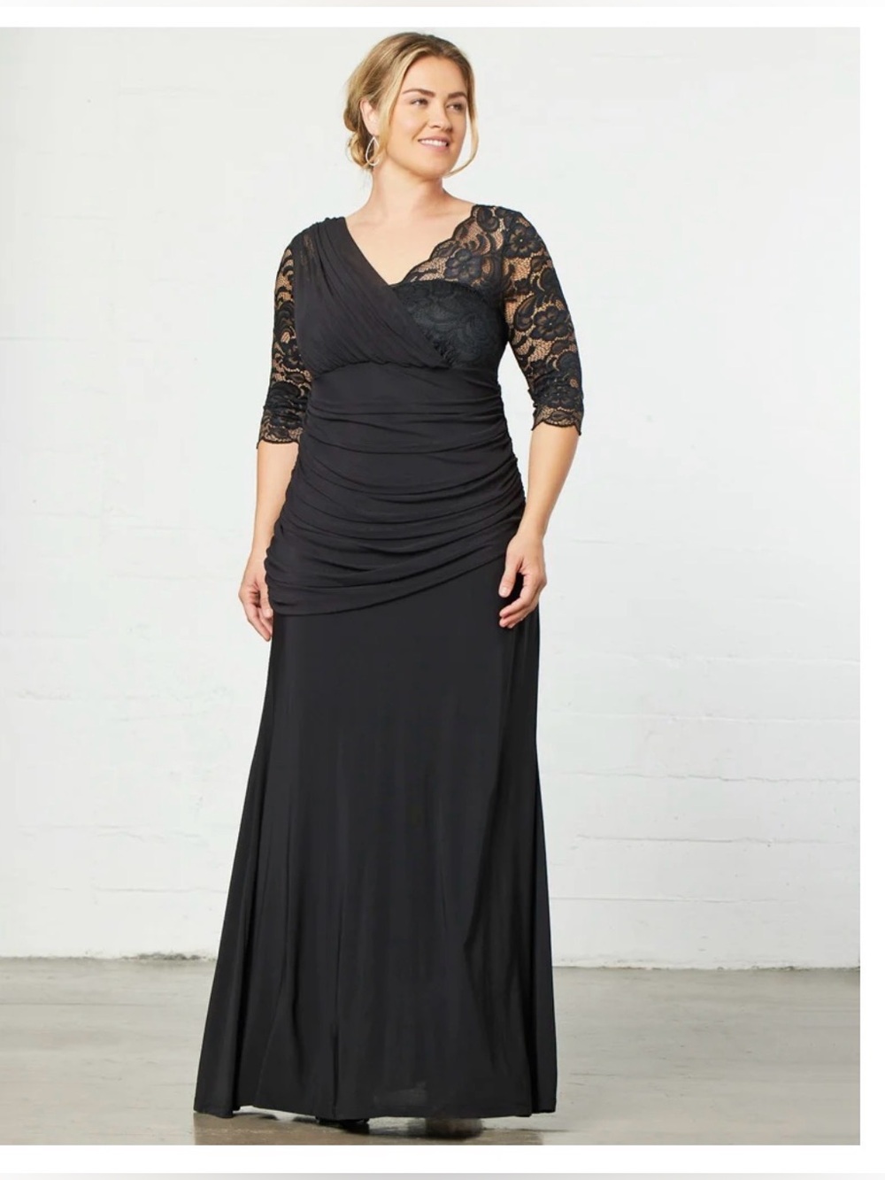 Kiyonna Cocktail Maxi Dress Soiree Style Black Lace Formal Size 12